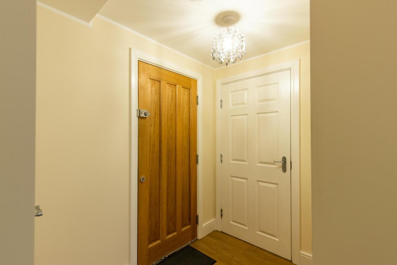 Velvet 2-bedroom Apartment, Clockhouse, Apartment Hoddesdon